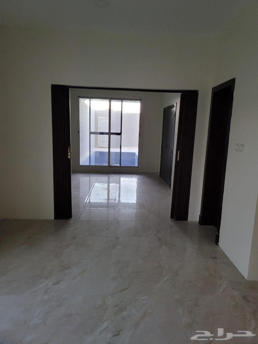 6 bedroom villa in Al Amwaj 5