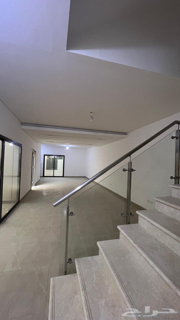 8 bedroom villa in Al Rawdah 11