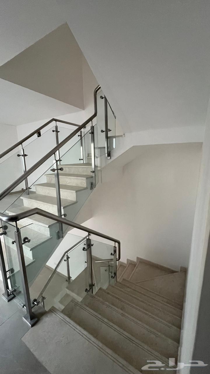 8 bedroom villa in Al Rawdah 10