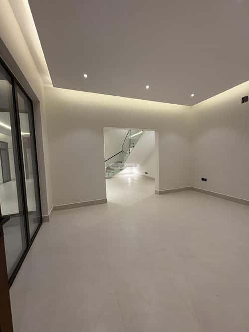 6 bedroom villa in Al Mahdiyyah 4