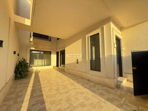 5 bedroom villa in Al Mahdiyyah 3