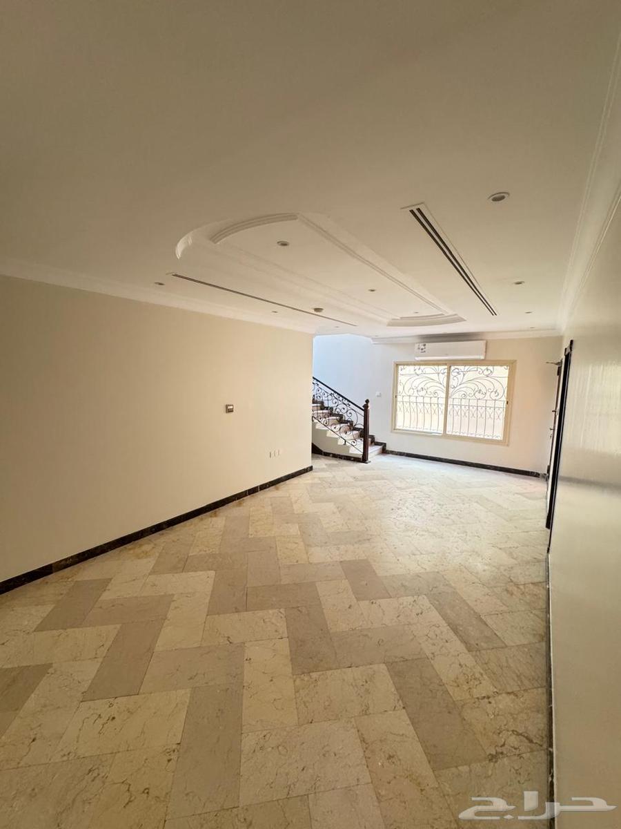 4 bedroom villa in Al Yarmouk 2