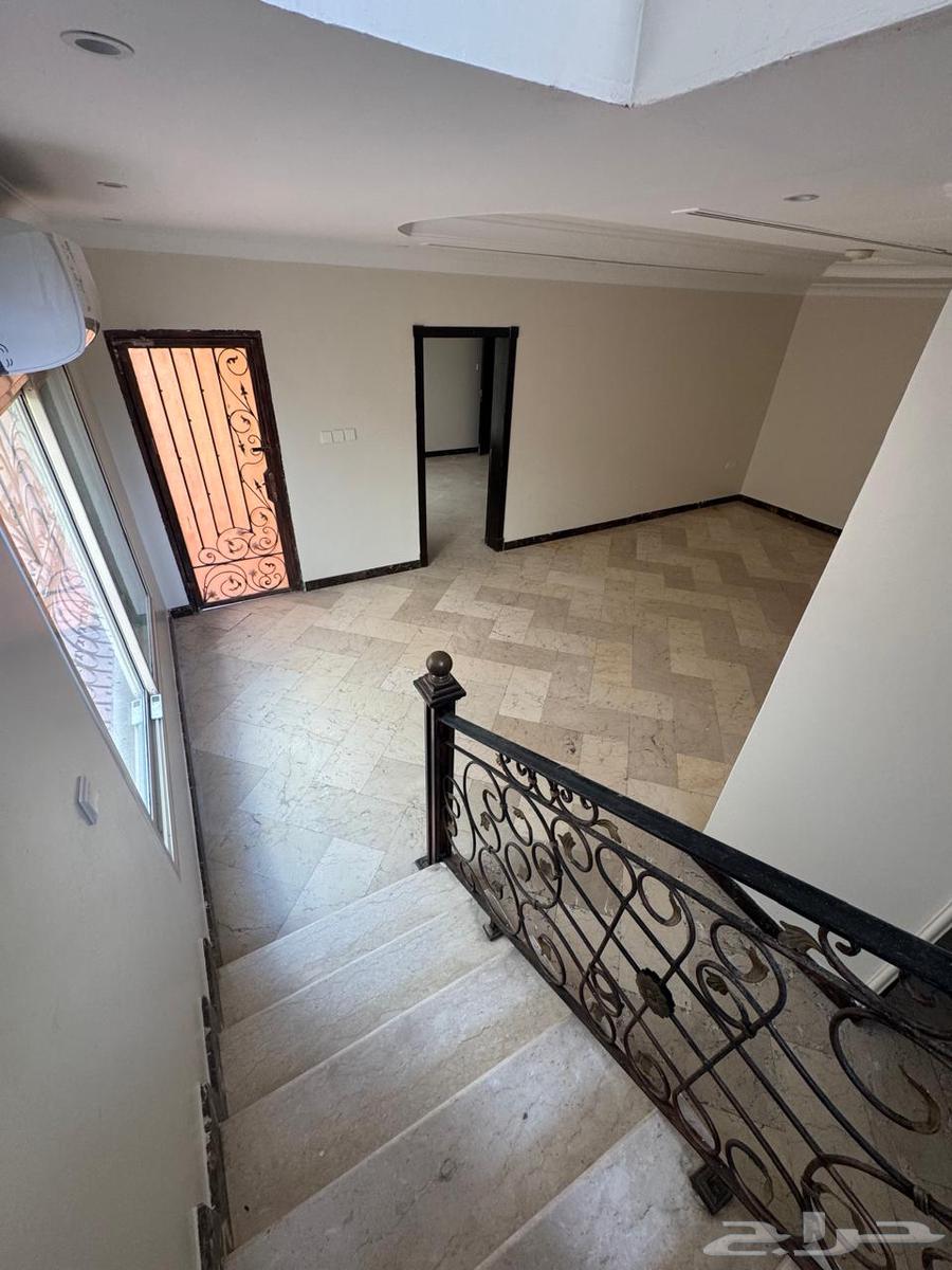 4 bedroom villa in Al Yarmouk 3