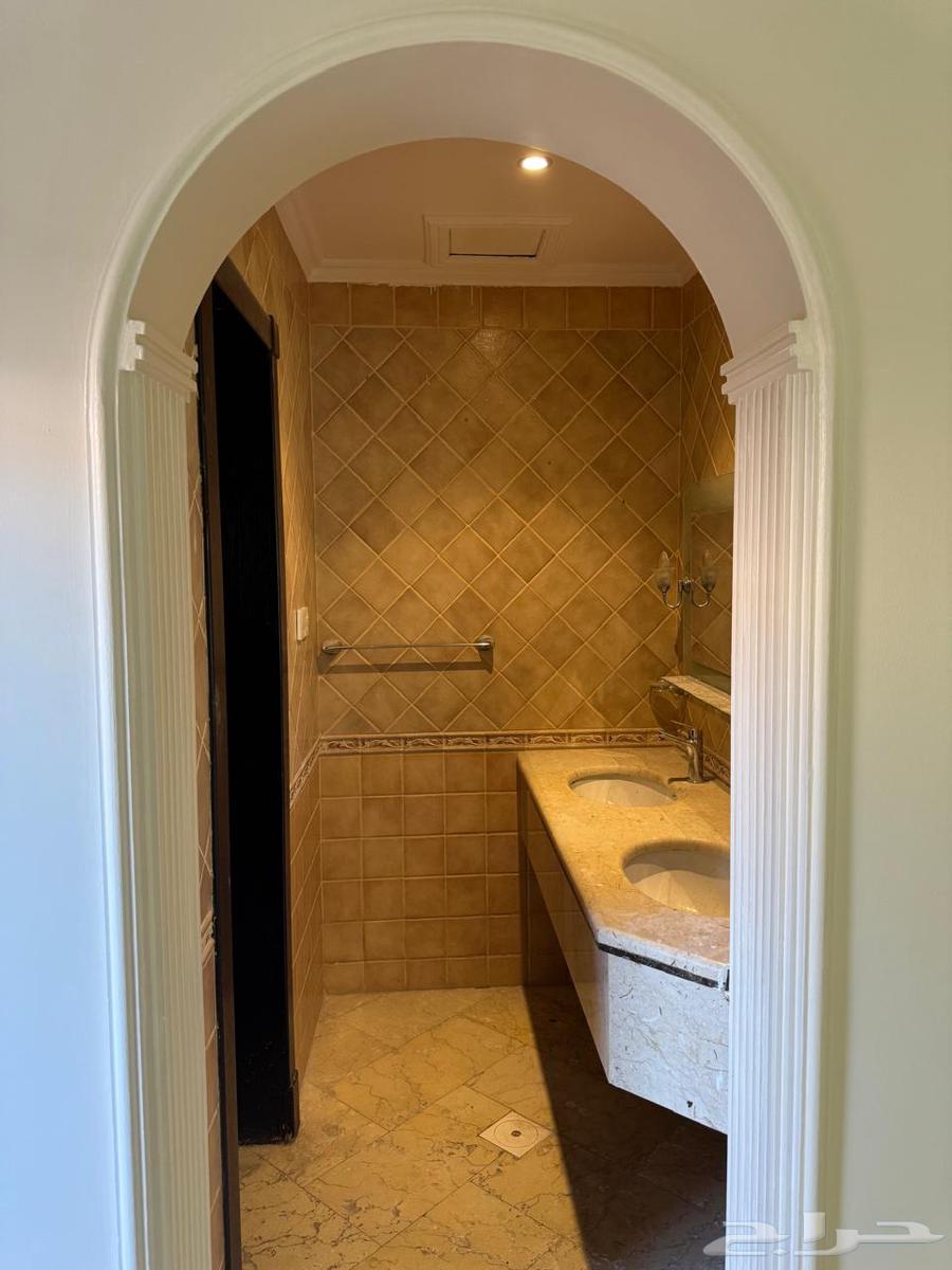 4 bedroom villa in Al Yarmouk 5