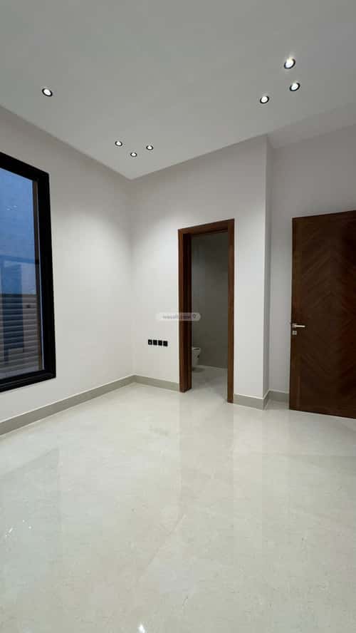 5 bedroom villa in Al Mahdiyyah 5