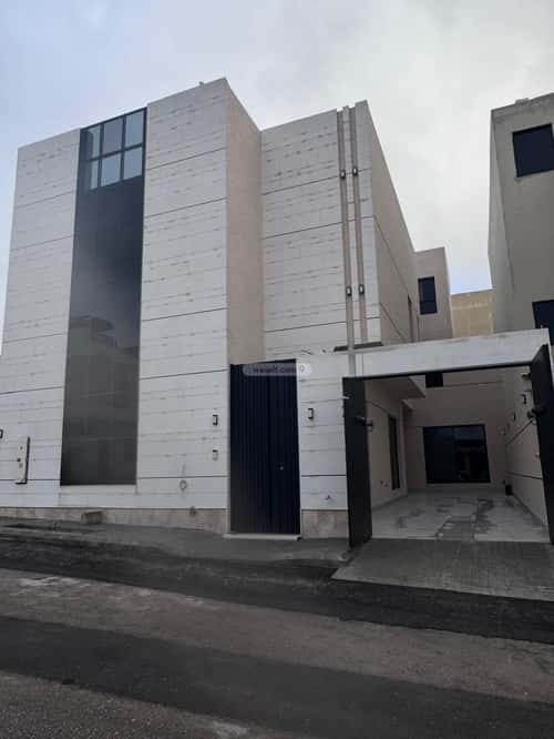 4 bedroom villa in Al Mahdiyyah 6