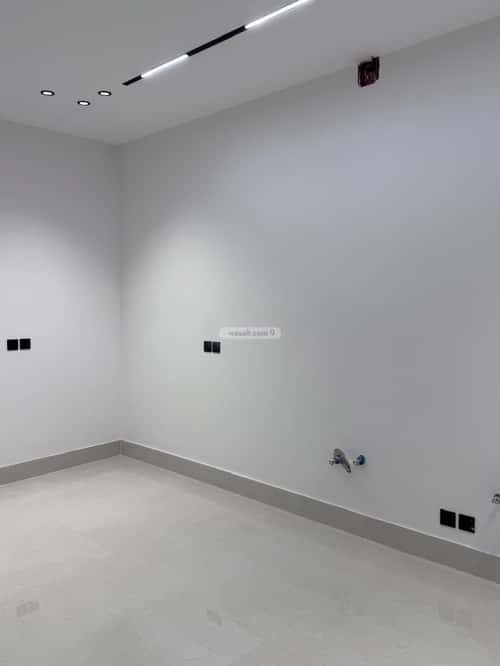 4 bedroom villa in Al Mahdiyyah 3