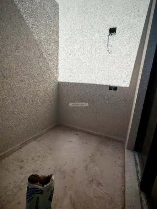 3 bedroom apartment in Al Khaleej 9