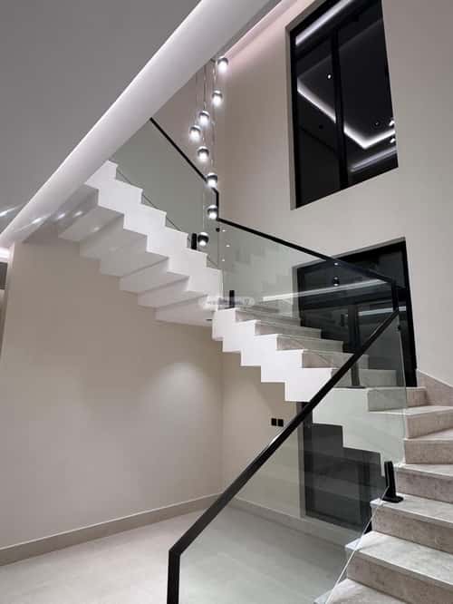 5 bedroom villa in Al Mahdiyyah 3