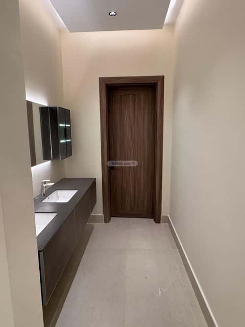 5 bedroom villa in Al Mahdiyyah 4