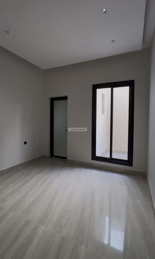 6 bedroom floor in Dirab 4