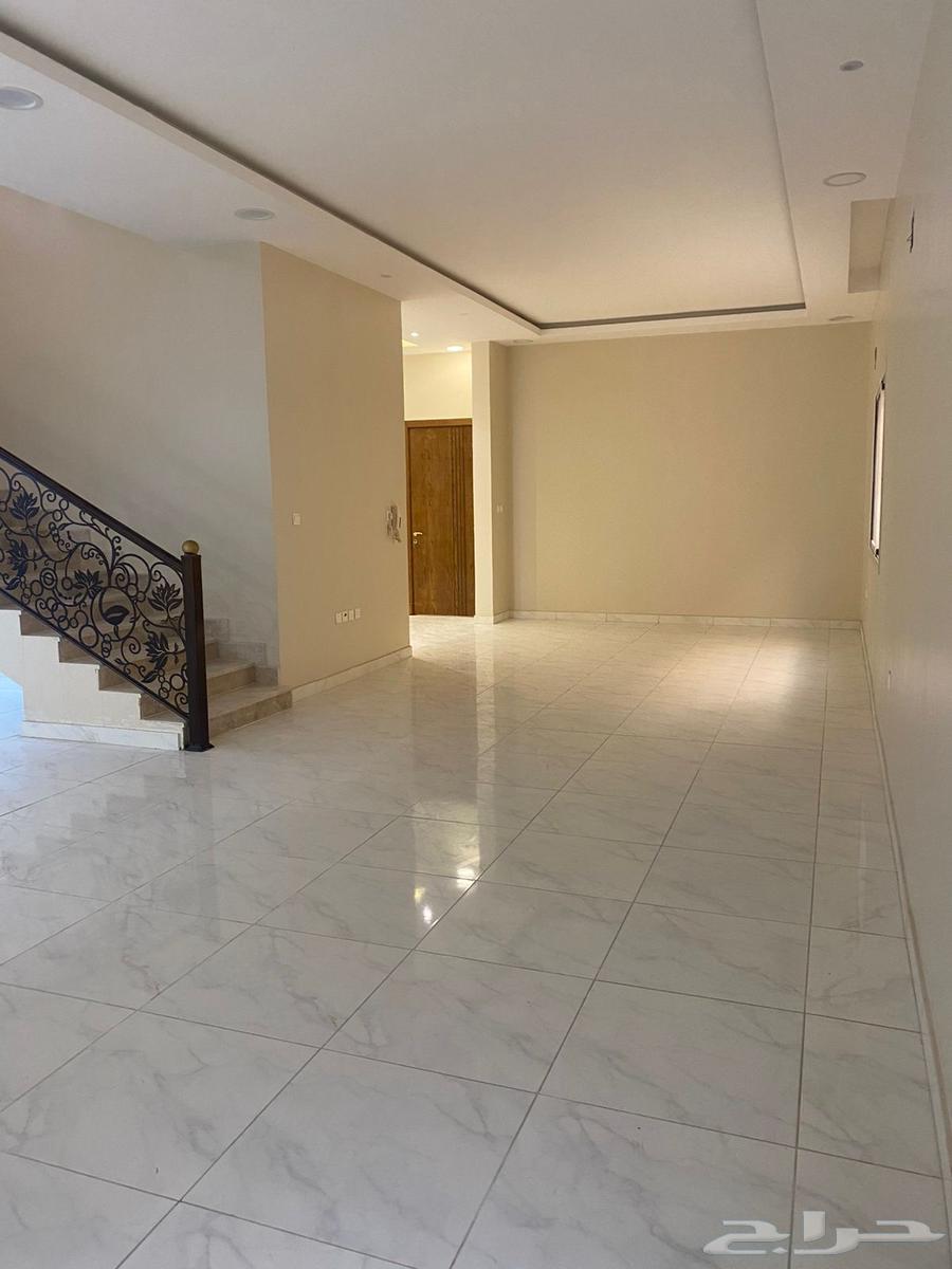5 bedroom villa in Al Lulu 13