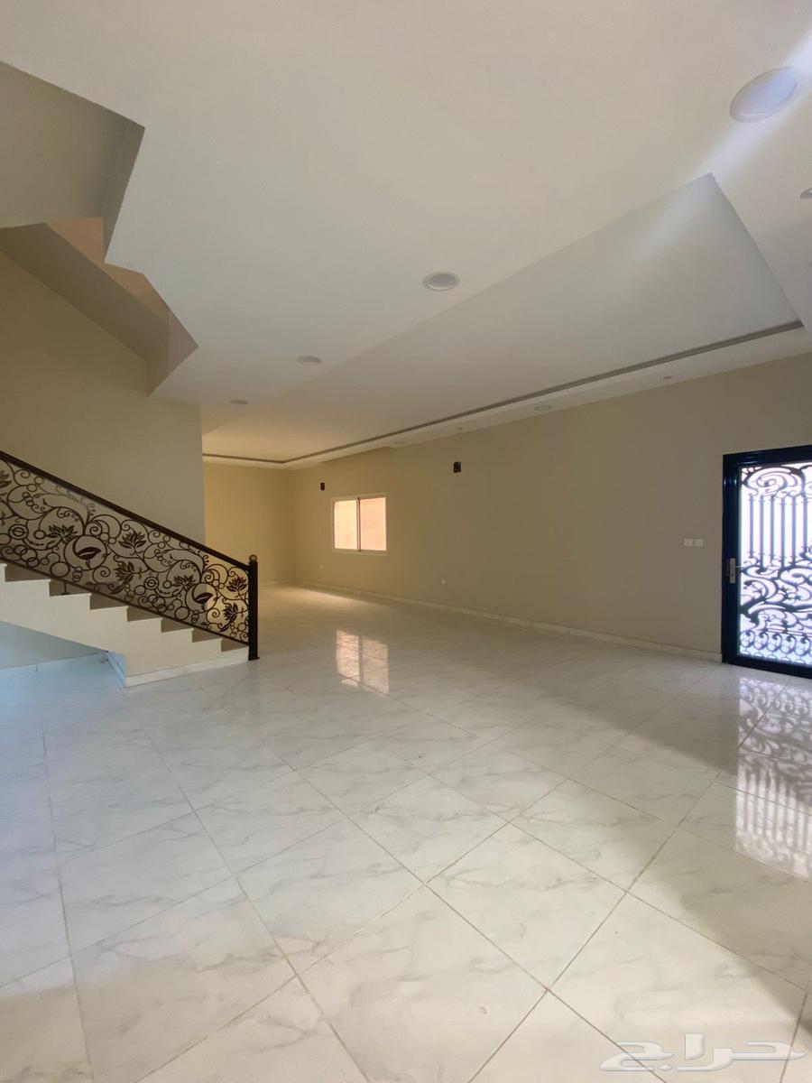 5 bedroom villa in Al Lulu 17