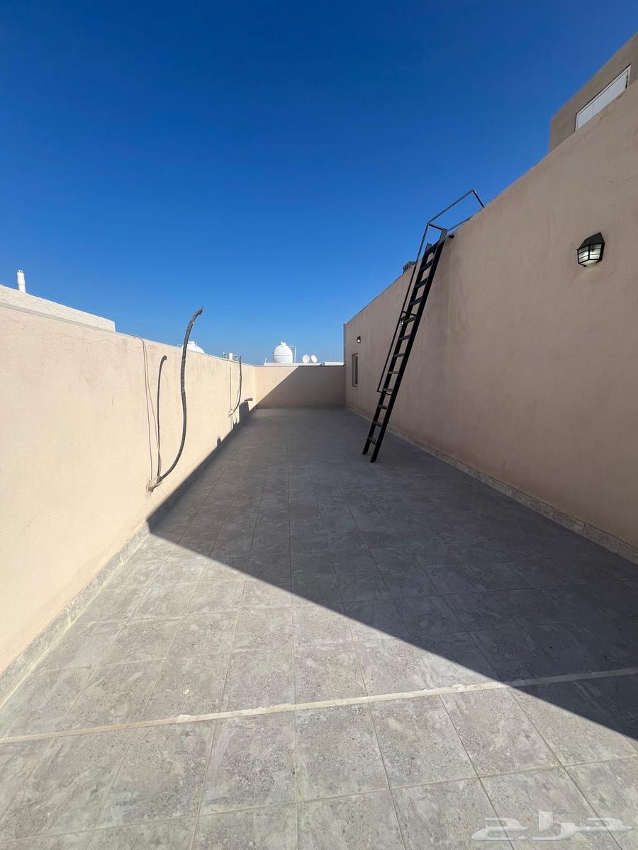 5 bedroom villa in Al Lulu 38