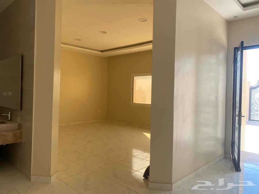 5 bedroom villa in Al Lulu 7
