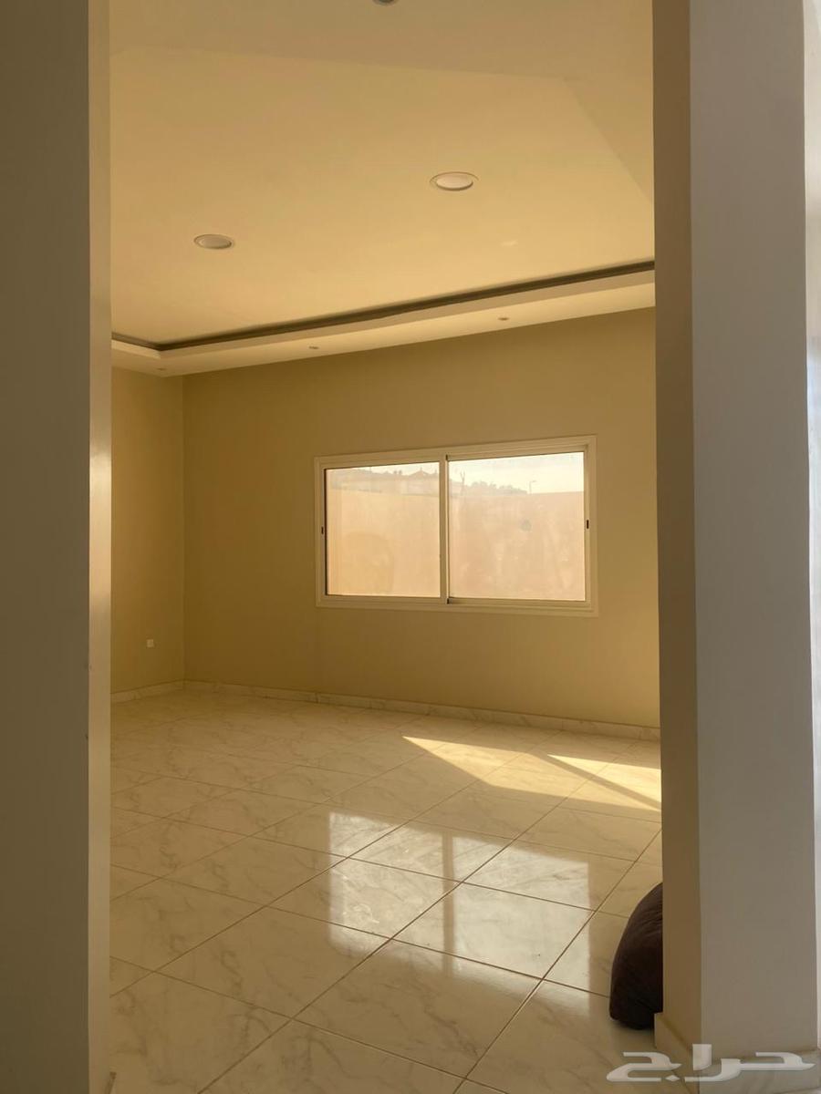 5 bedroom villa in Al Lulu 8