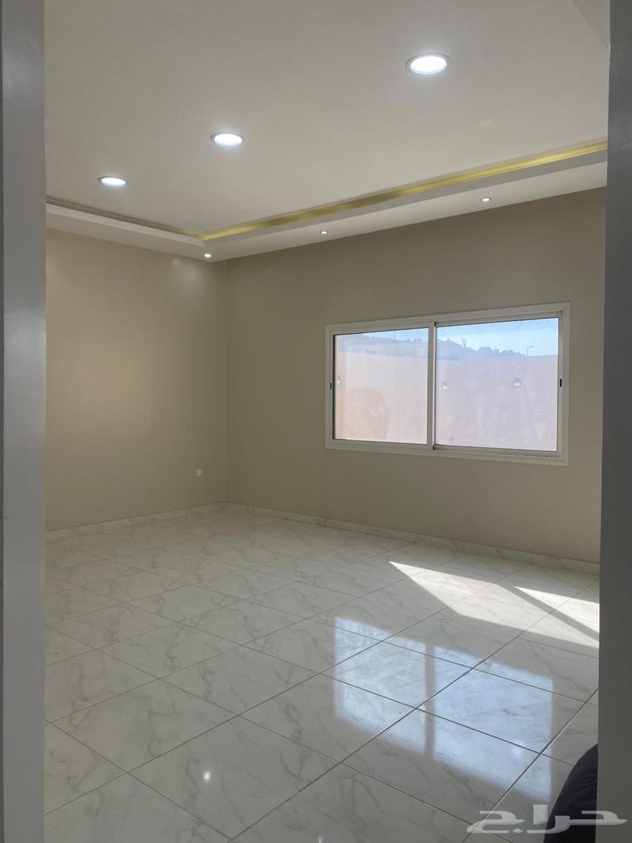 5 bedroom villa in Al Lulu 10
