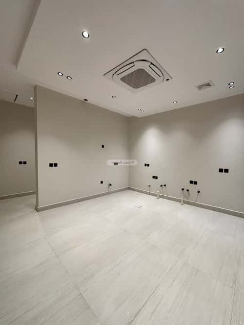 5 bedroom villa in Al Mahdiyyah 4