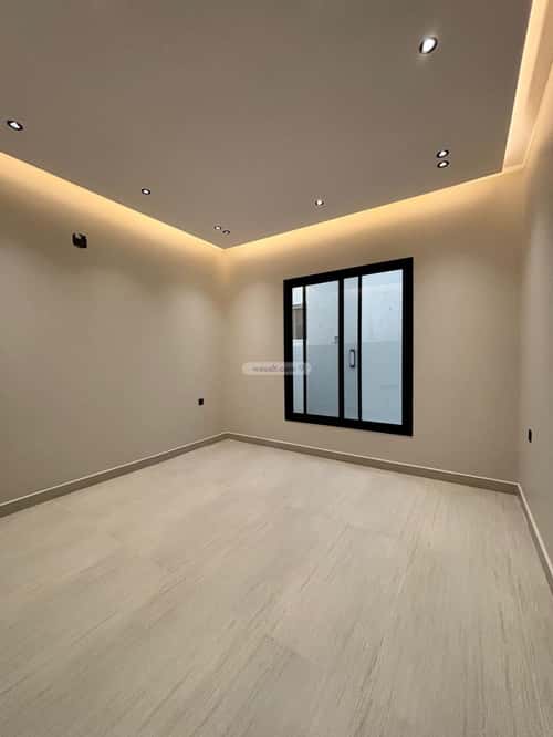 5 bedroom villa in Al Mahdiyyah 3