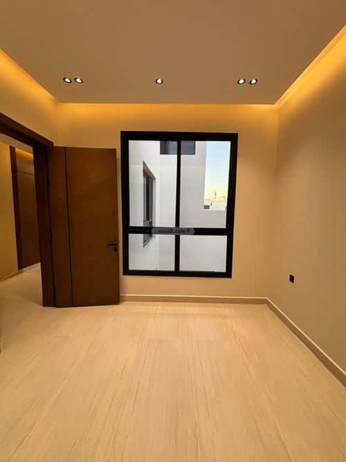 5 bedroom villa in Al Mahdiyyah 3
