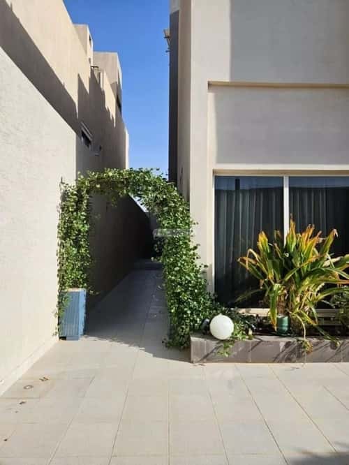 4 bedroom villa in Al Qairawan 10