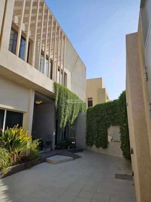 4 bedroom villa in Al Qairawan 14