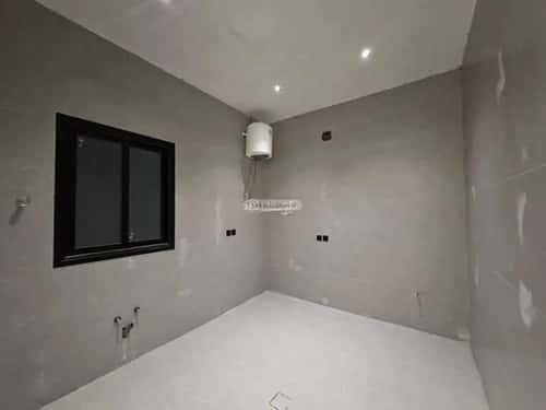 4 bedroom floor in Badr 8