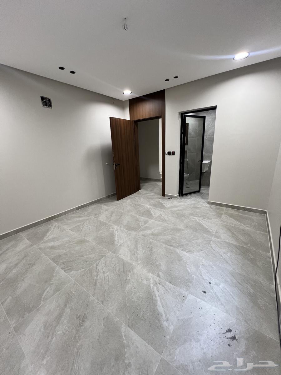 9 bedroom villa in Al Manar 23