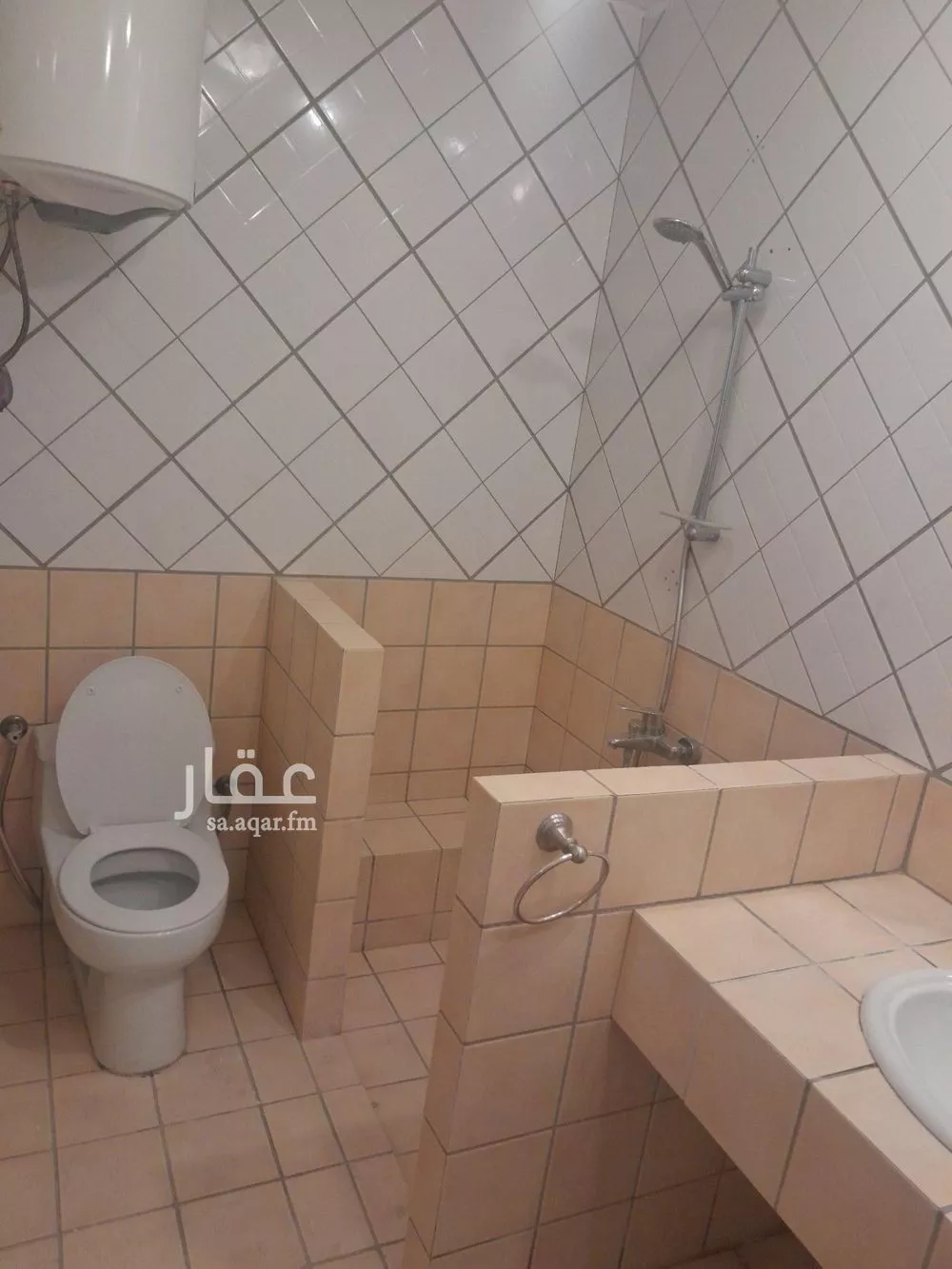 3 bedroom apartment in Al Aqiq 8