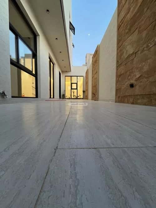 5 bedroom villa in Al Mahdiyyah 1