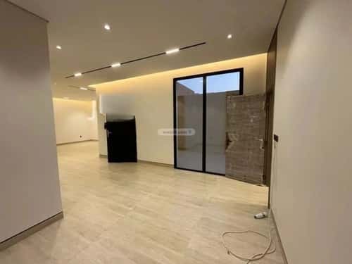 5 bedroom villa in Al Mahdiyyah 2