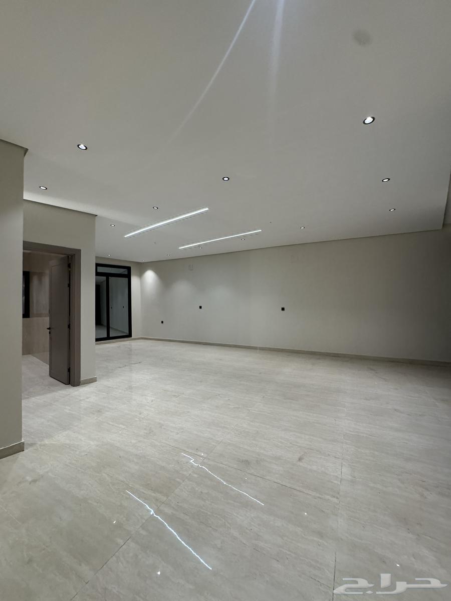 7 bedroom villa in Dahiat King Fahd 7