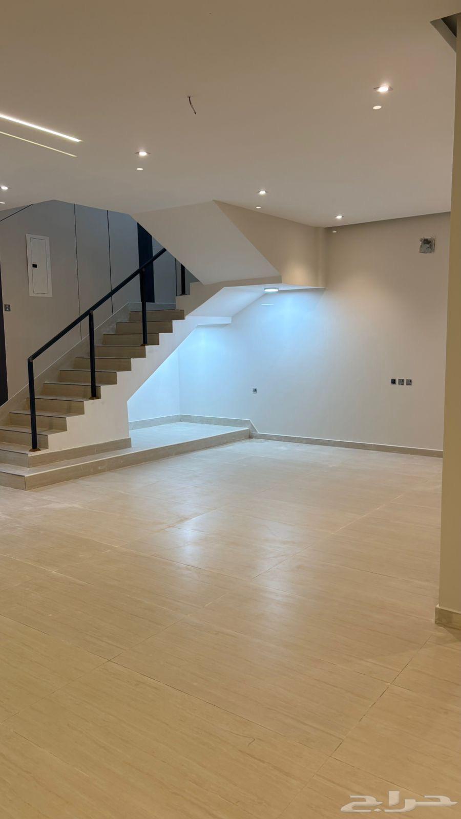 12 bedroom villa in Dahiat King Fahd 8