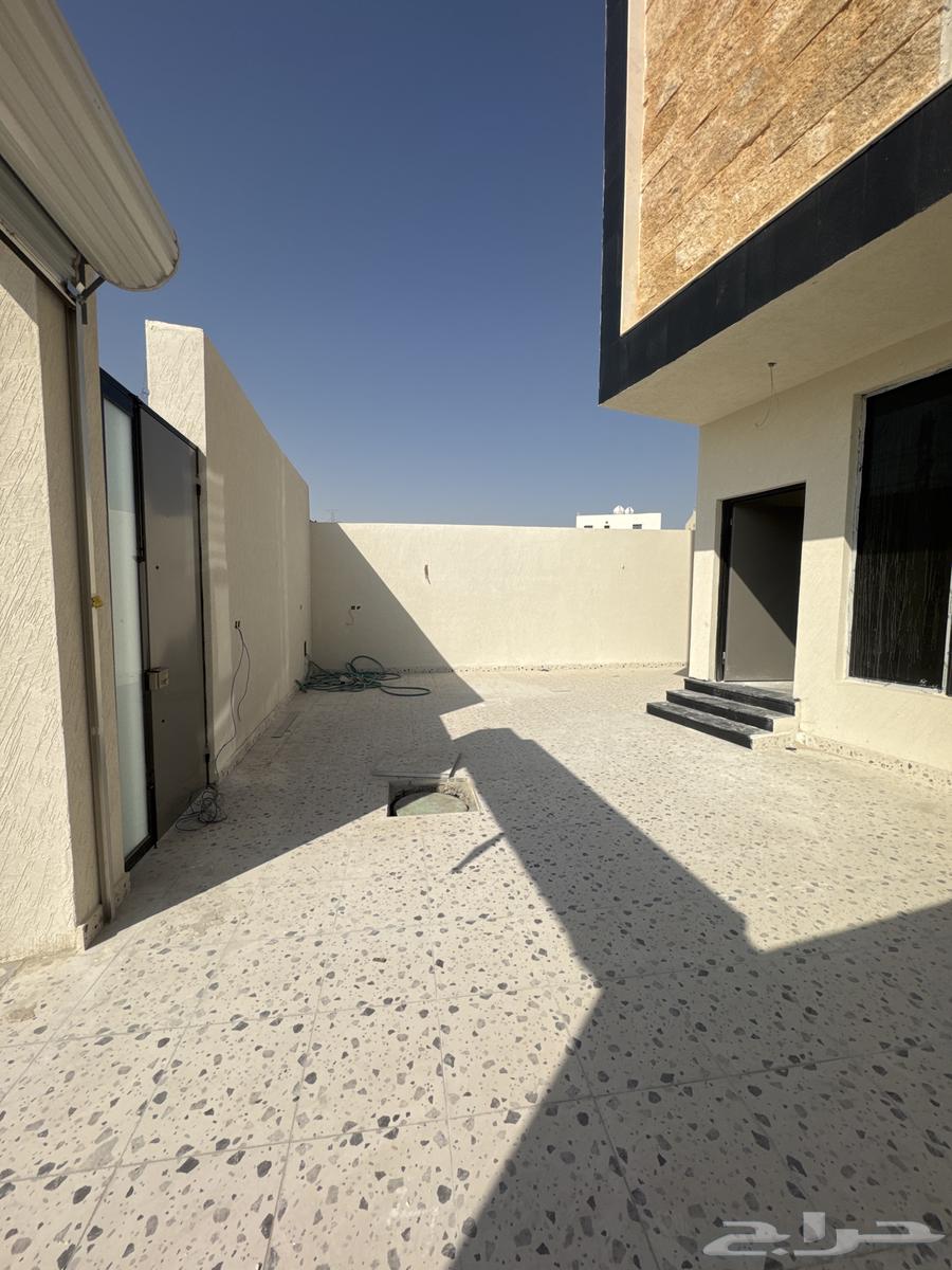 7 bedroom villa in Dahiat King Fahd 4