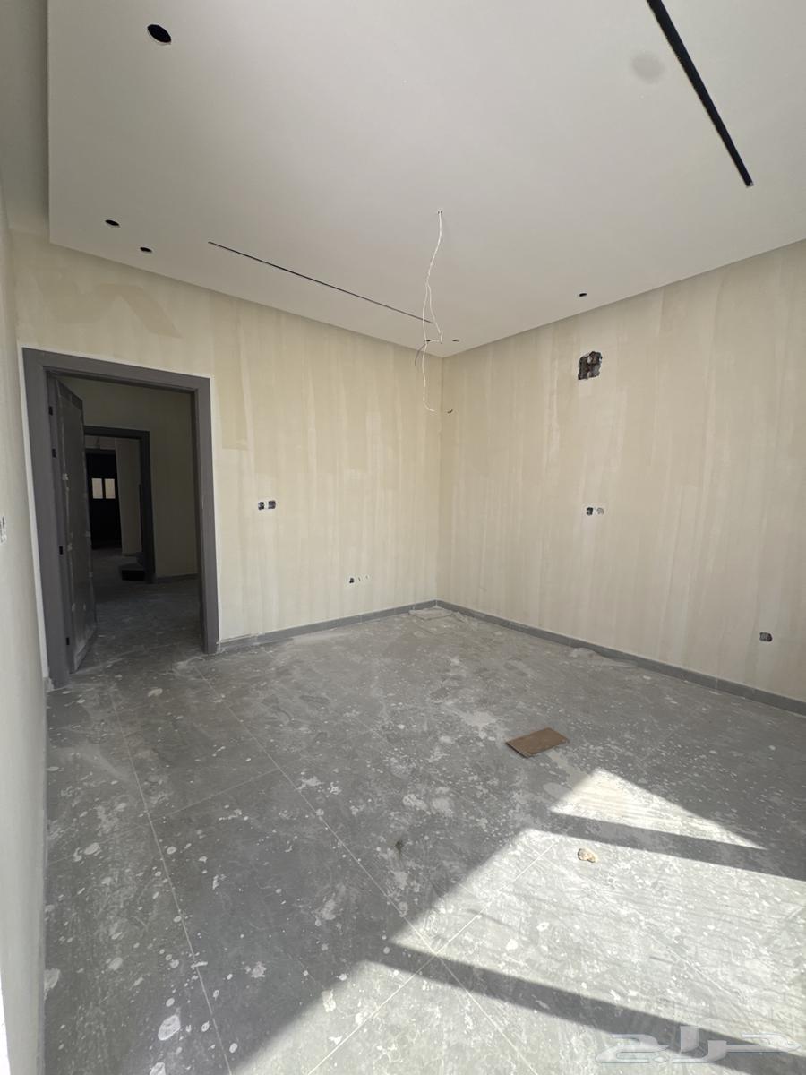 7 bedroom villa in Dahiat King Fahd 7