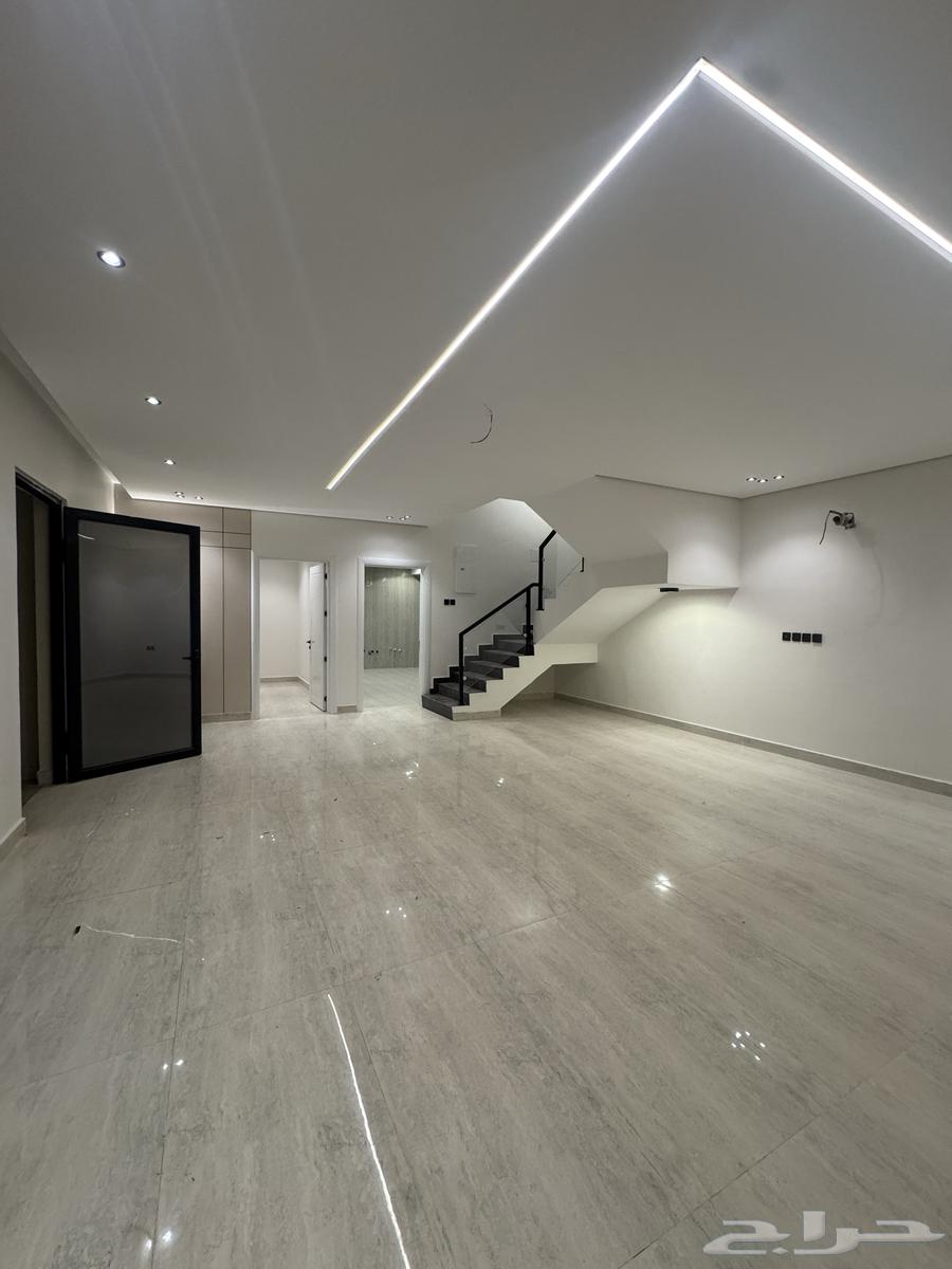 8 bedroom villa in Dahiat King Fahd 2