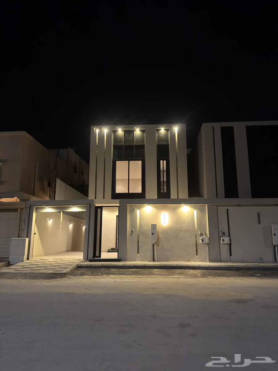8 bedroom villa in Dahiat King Fahd 8