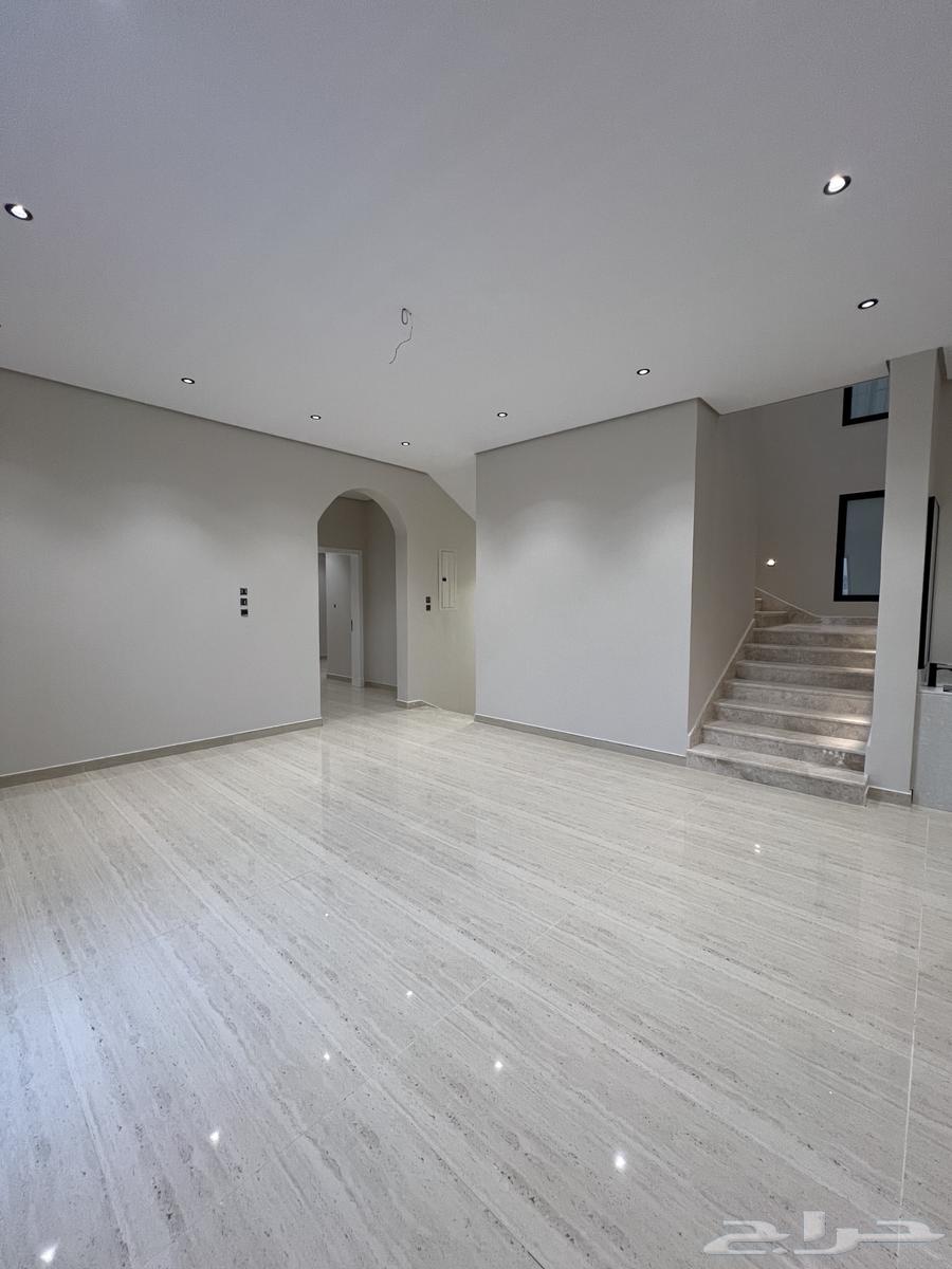 6 bedroom villa in Ash Shulah 18