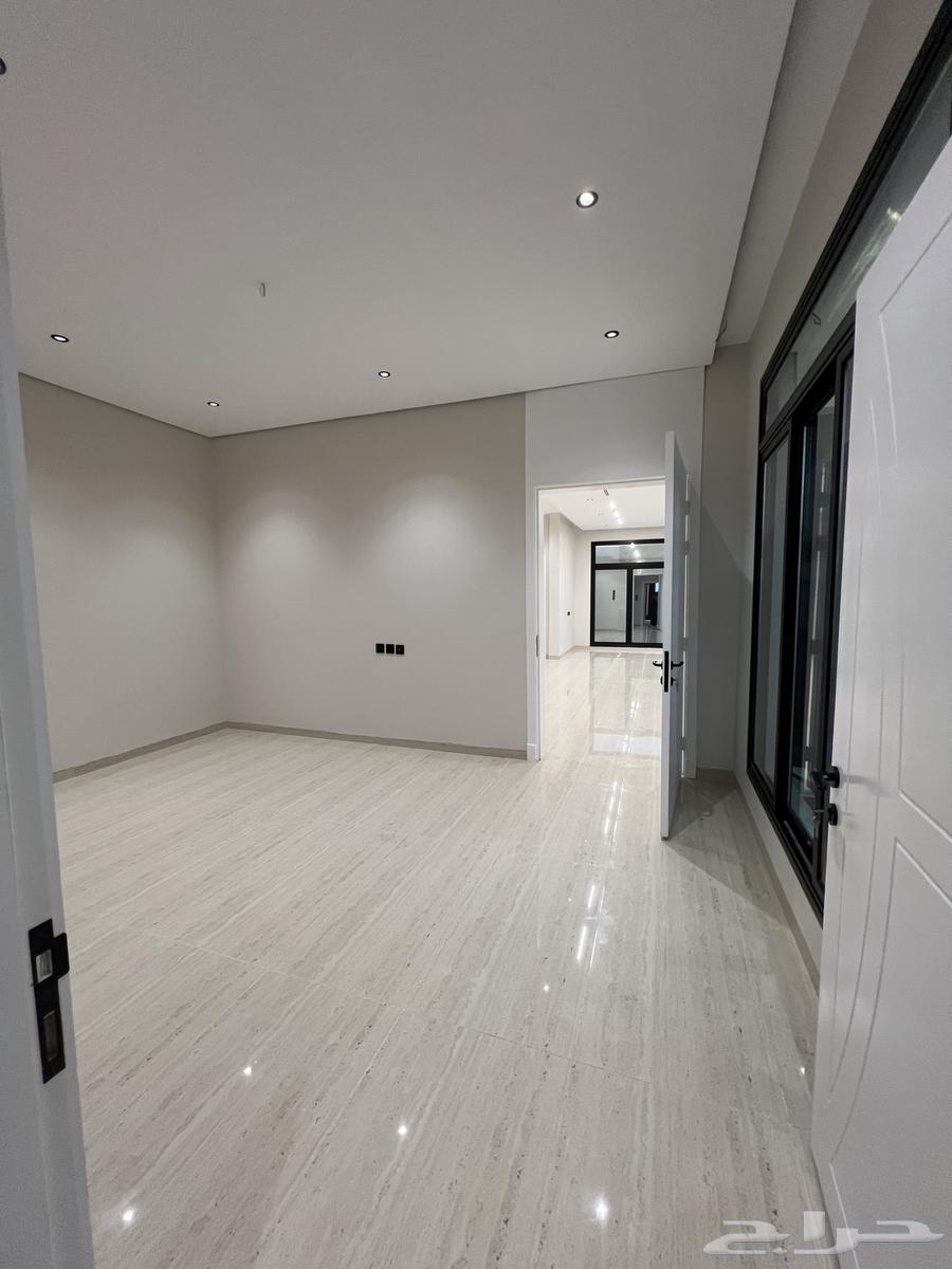 6 bedroom villa in Ash Shulah 8