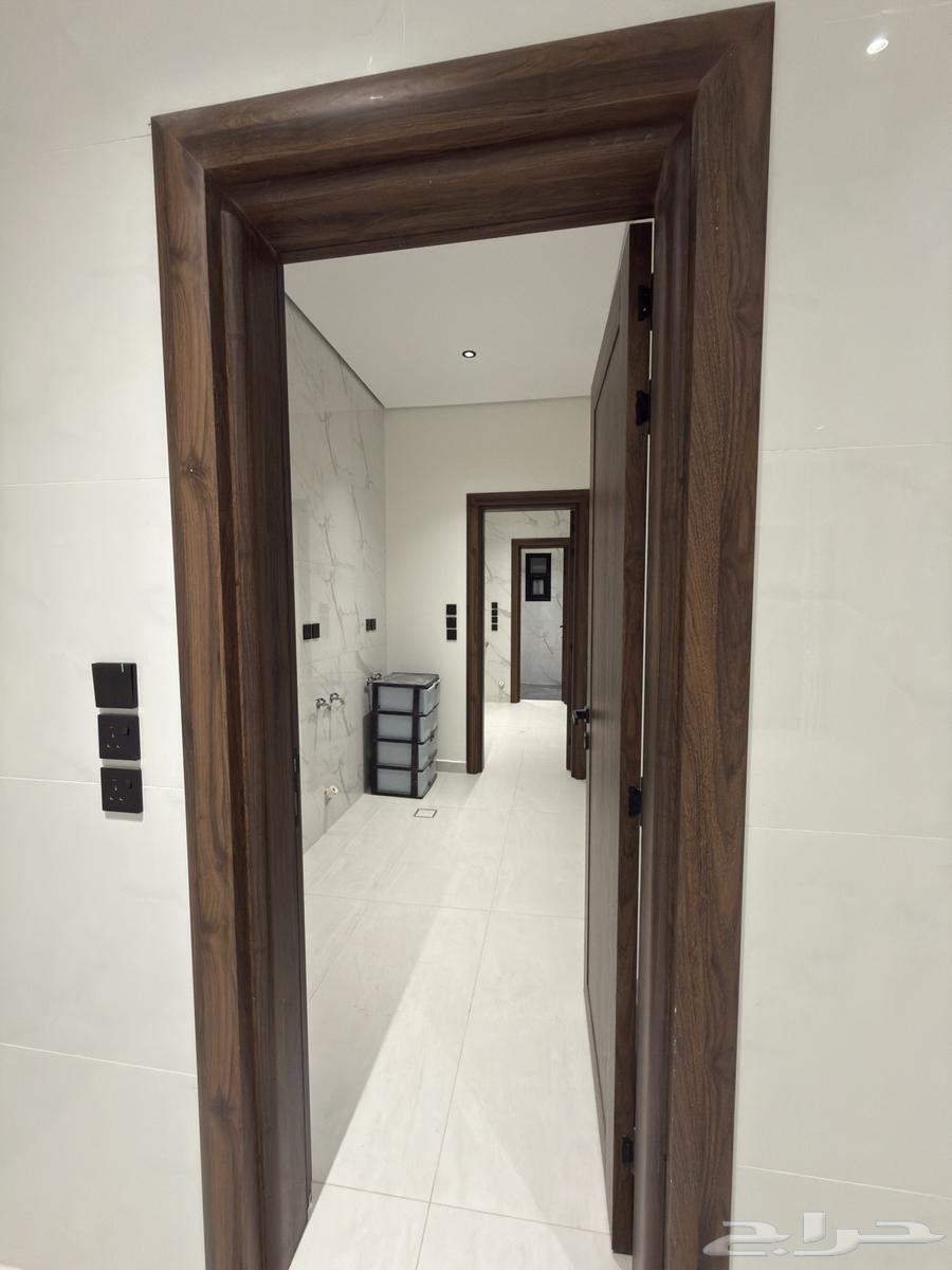 6 bedroom villa in Ash Shulah 9