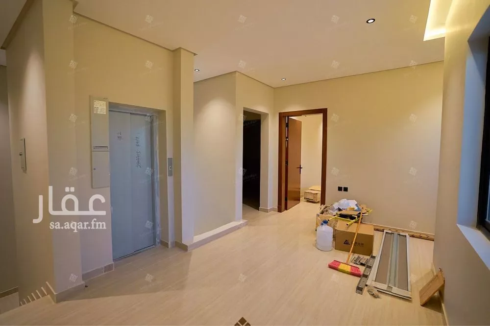 5 bedroom villa in Al Mahdiyyah 18