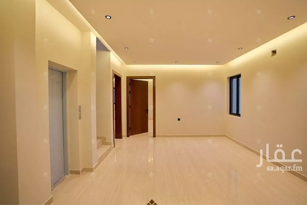 5 bedroom villa in Al Mahdiyyah 10