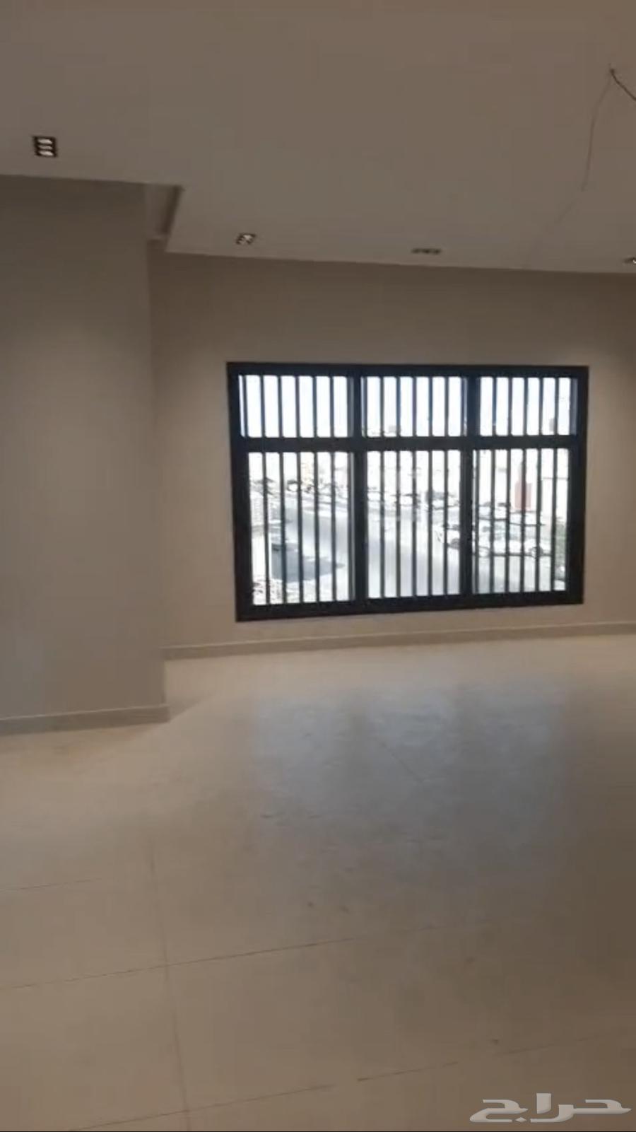 9 bedroom villa in Dahiat King Fahd 5
