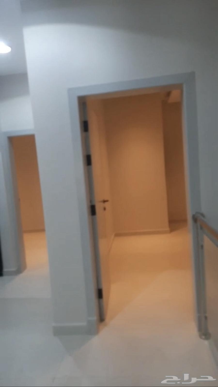 9 bedroom villa in Dahiat King Fahd 7