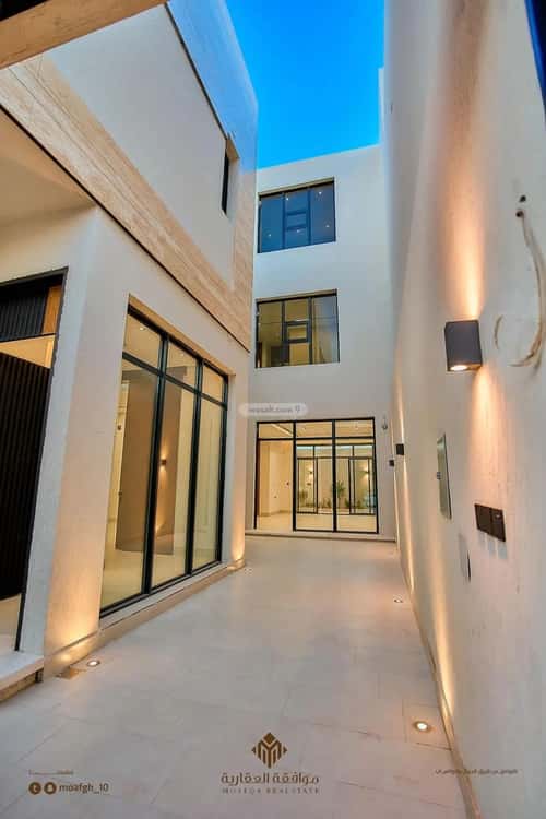 5 bedroom villa in Al Mahdiyyah 3