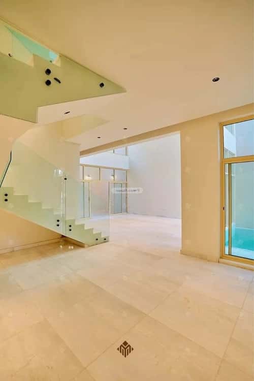 5 bedroom villa in Al Mahdiyyah 6