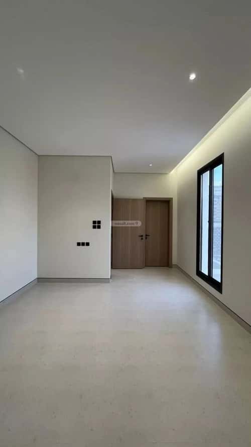 5 bedroom villa in Al Mahdiyyah 6