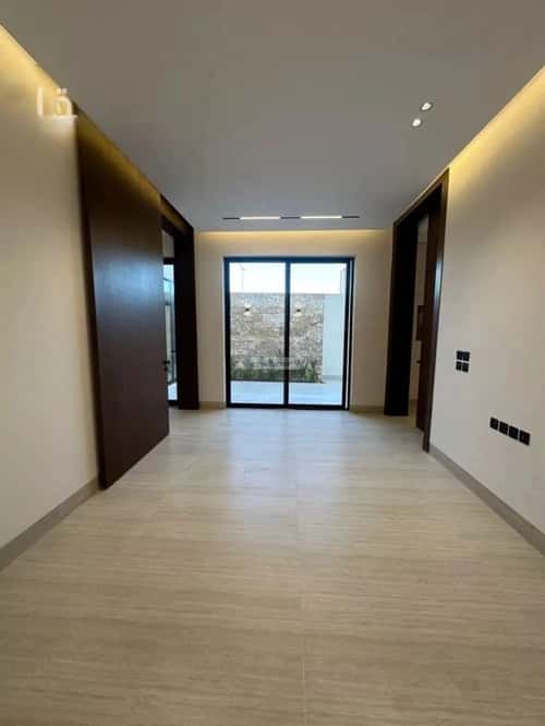 5 bedroom villa in Al Mahdiyyah 1