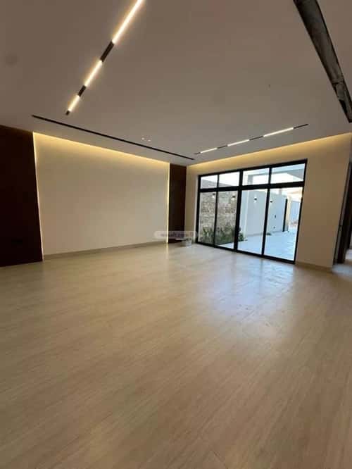 5 bedroom villa in Al Mahdiyyah 5