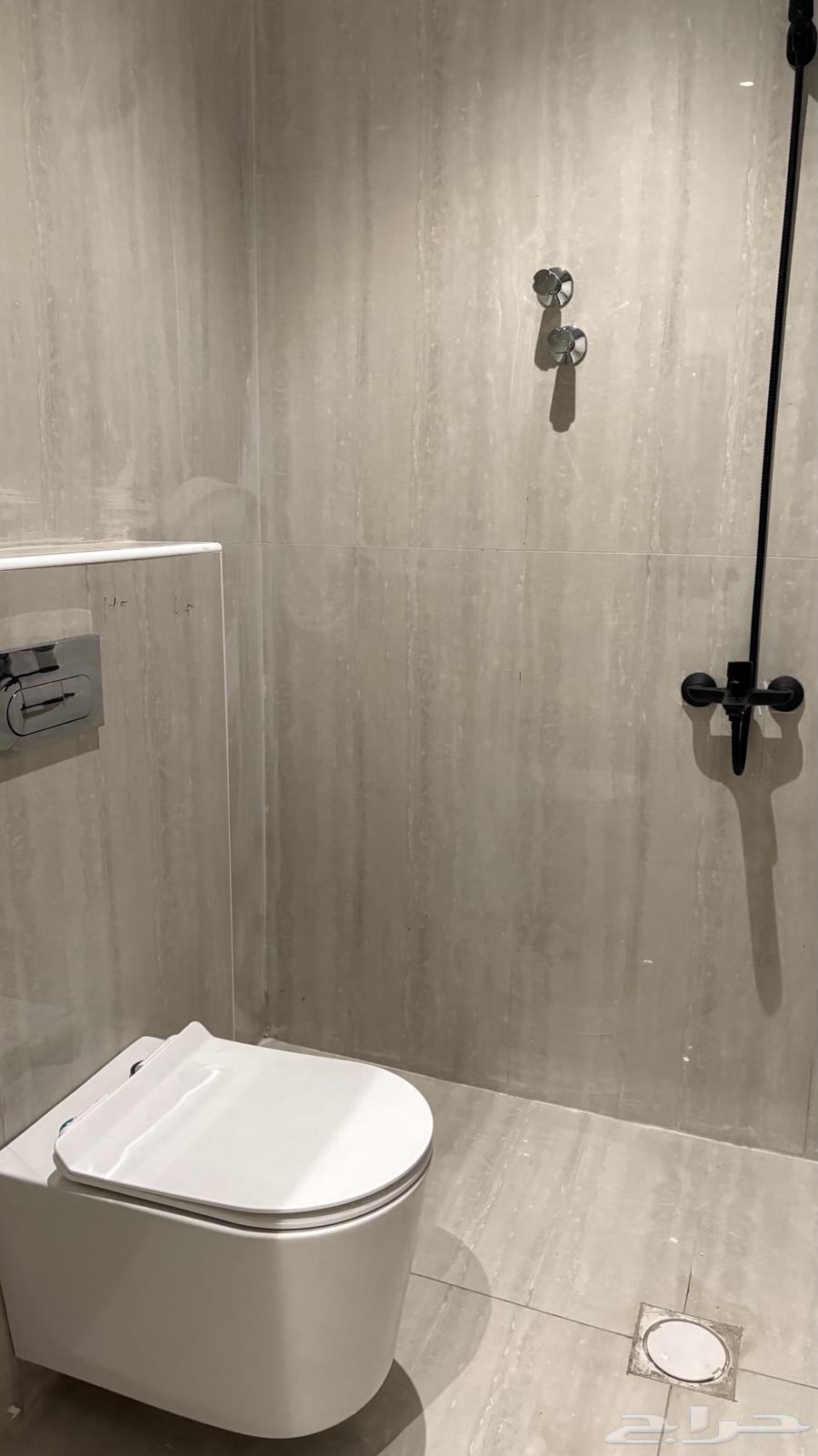 10 bedroom villa in Dahiat King Fahd 17